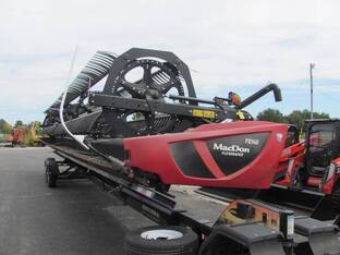 2019 MacDon Industries FD140