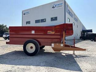 2025 Kelly-Ryan FEED-R-WAGON