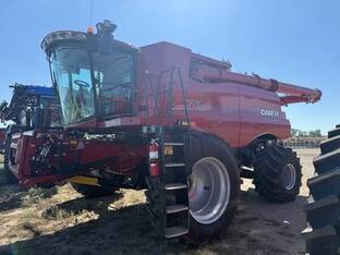 2025 Case IH 8260