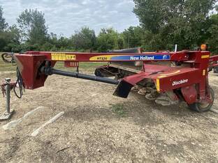 2016 New Holland H7230