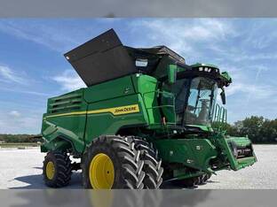 2022 John Deere X9 1100