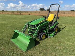 2016 John Deere 1025R