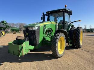 2016 John Deere 8270R