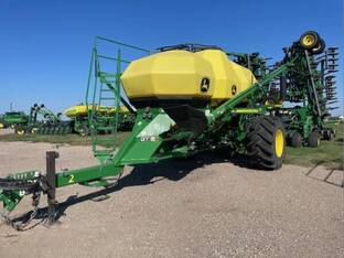 2011 John Deere 1835