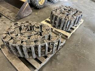 John Deere METAL TRACKS