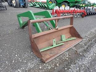 John Deere 148