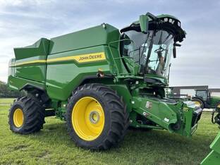 2025 John Deere S7 600