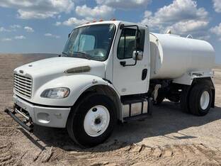 2014 Freightliner BUSINESS CLASS M2 106