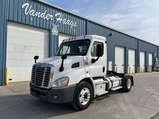 2013 Freightliner CASCADIA 113