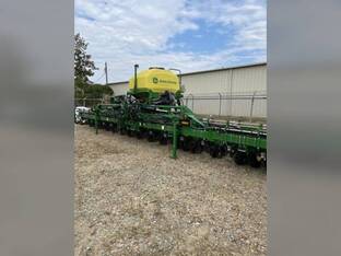2024 John Deere 1725 CCS