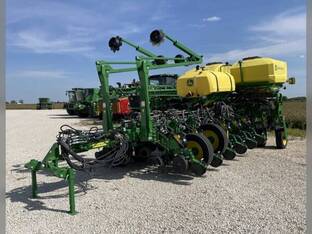 2023 John Deere 1775NT