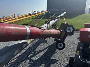 2016 Hutchinson 13x62