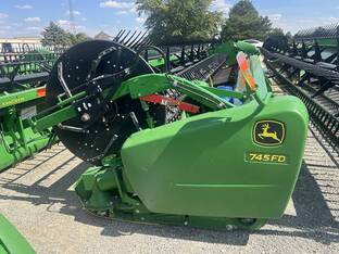 2020 John Deere 745FD
