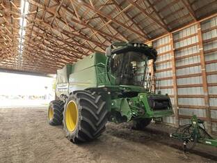 2023 John Deere S790