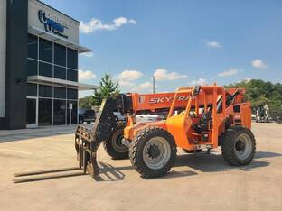 2018 JLG 8042