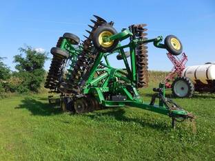2013 John Deere 2623VT