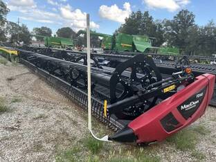 2022 MacDon Industries FD140