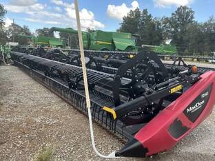 2021 MacDon Industries FD140