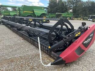 2021 MacDon Industries FD140