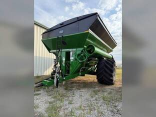 2023 Unverferth V1100