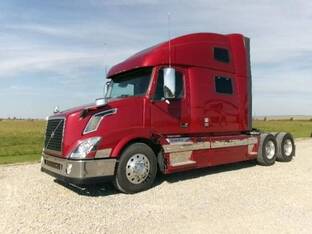 2014 Volvo VNL64T780