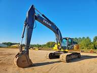 2020 John Deere 300G LC