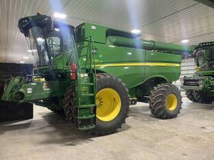 2018 John Deere S790