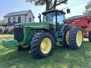 2000 John Deere 8410