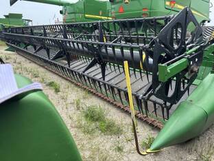 2023 John Deere 735D