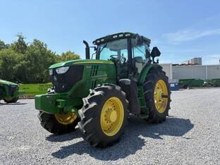 2021 John Deere 6215R