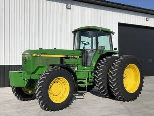 1993 John Deere 4760