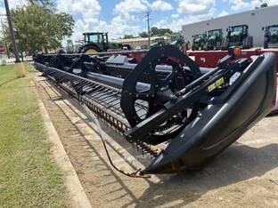 2015 MacDon Industries FD75