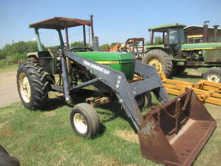 John Deere 4230