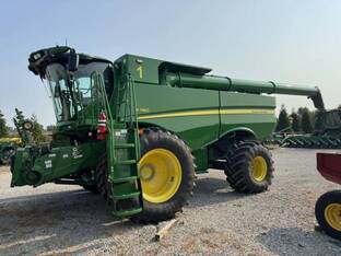 2024 John Deere S780