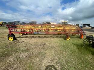 2011 New Holland 154