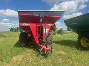 2017 Demco 1050