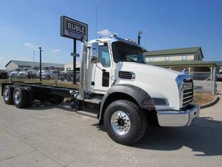 2026 Mack GR64B