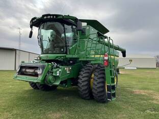 2021 John Deere S770