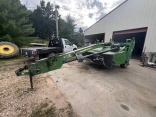 2010 John Deere 630