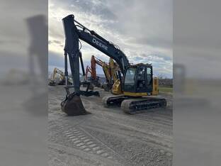 2022 John Deere 135G