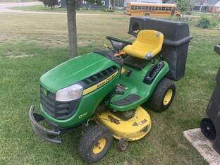 2011 John Deere D110