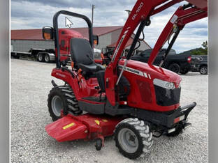 Massey-Ferguson GC2400
