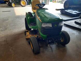 2009 John Deere X724