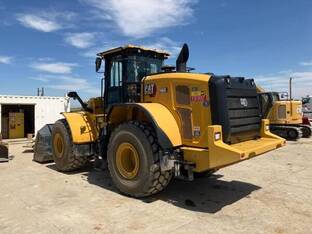 2023 Caterpillar 966
