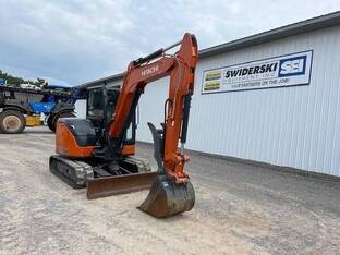 2022 Hitachi ZX60USB-5N