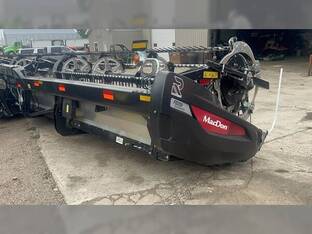 2023 MacDon Industries FD250