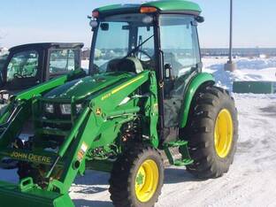 2018 John Deere 4052R
