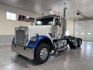 2007 Freightliner FLD120