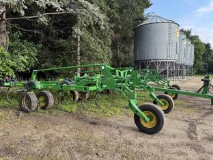 2022 John Deere 2430