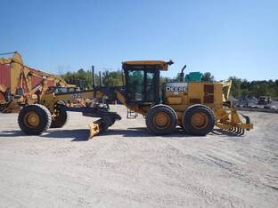 2005 John Deere 672D